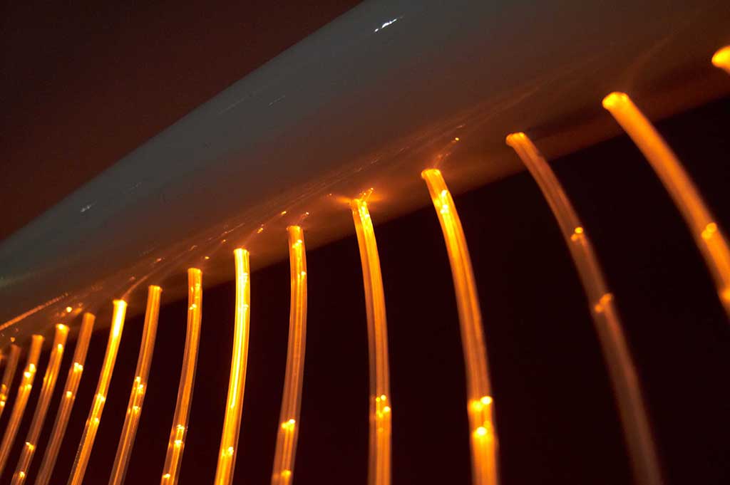 fibre optic sensory wall cascade with built-in led light source
